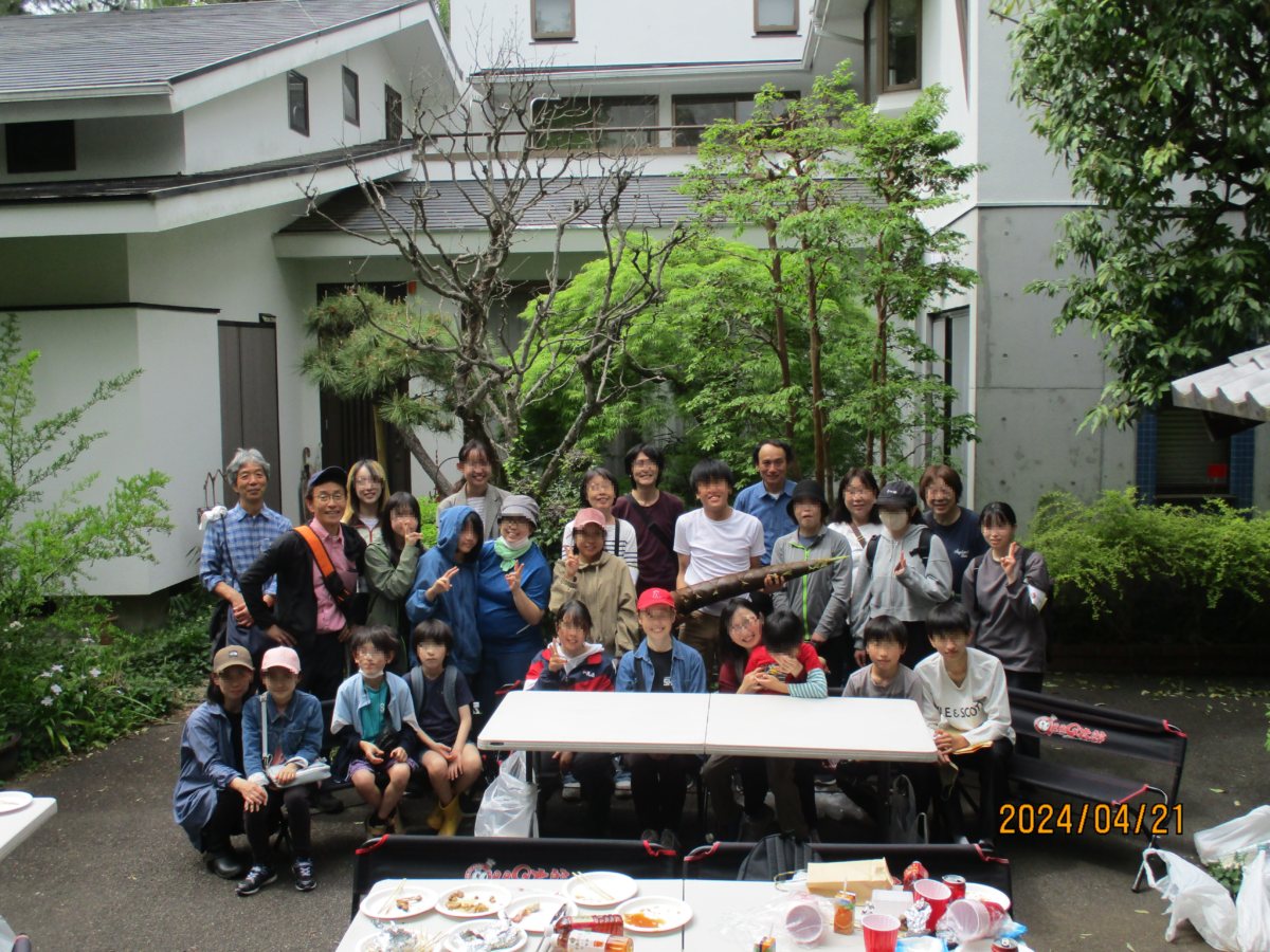 <span class="title">4/21（日）小田急線鶴川で都内在住のH.H.様のご支援で筍掘り＆BBQ  大会を開催させて頂きました。</span>